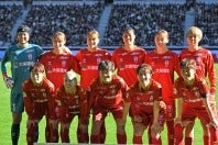 女子サッカーINAC神戸に所属する17歳が人気アニメのコスプレ姿を披露。大きな注目を集めている。写真：金子拓弥（THE DIGEST写真部）