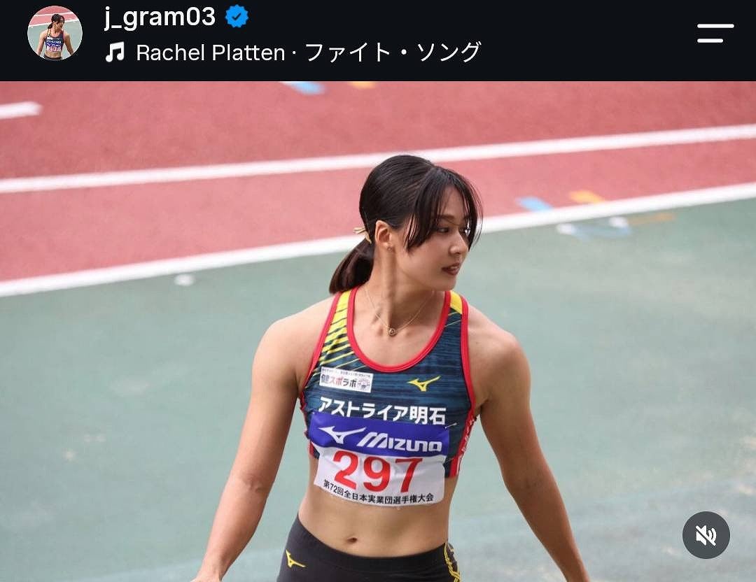 すっぴん姿からの「変身」ムービーを公開した榎本。写真：本人の公式インスタグラム（@j_gram03）より