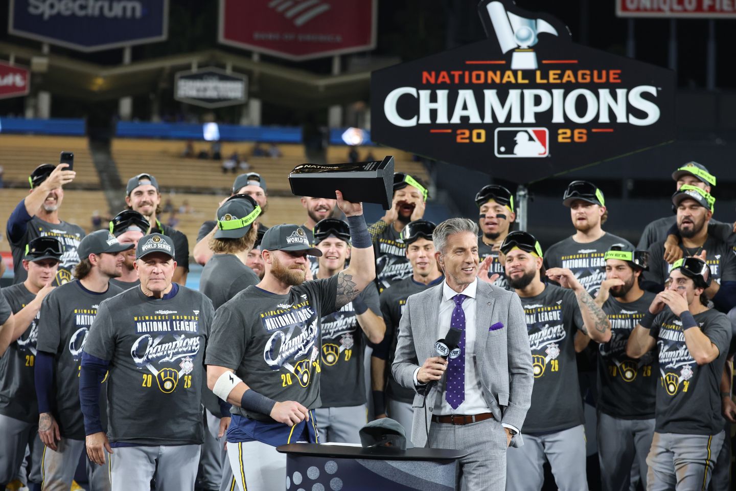 NLCSでドジャースを４連勝で下したブルワーズ。(C)Getty Images