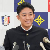 ジャイアンツから１位指名を受けた織田は、米球界挑戦を表明していた。写真：産経新聞社