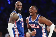 好スタートを切った新生シクサーズ。チームを牽引するのは25歳のマキシーだ。(C)Getty Images
