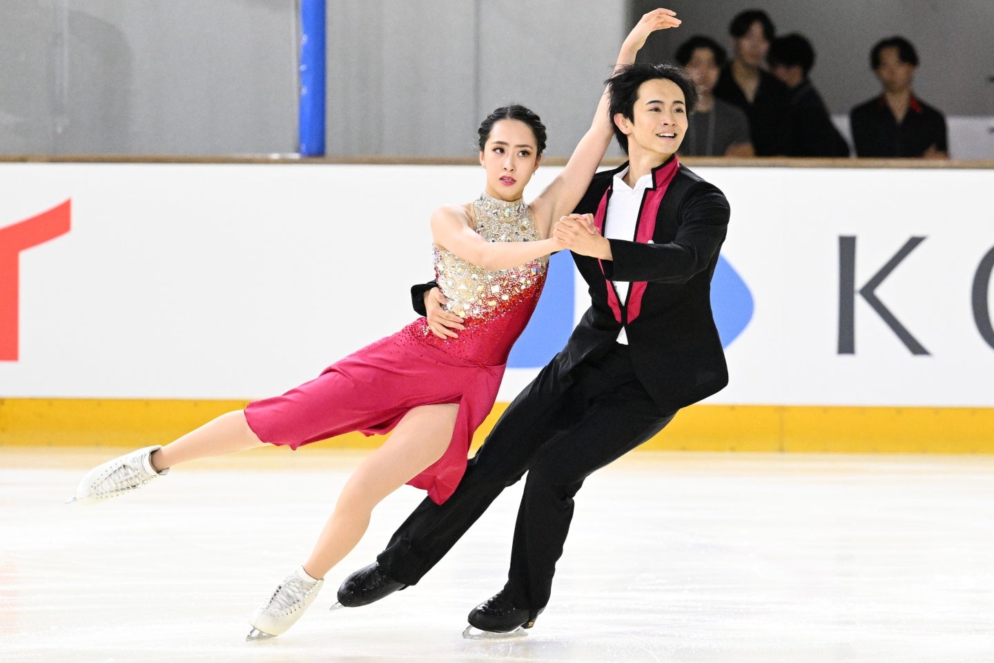 東日本選手権のアイスダンスRDに出場した“いくこう”こと櫛田育良／島田高志郎組。写真：西村尚己/アフロスポーツ
